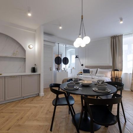 Palace Luxury Suites Сплит Экстерьер фото