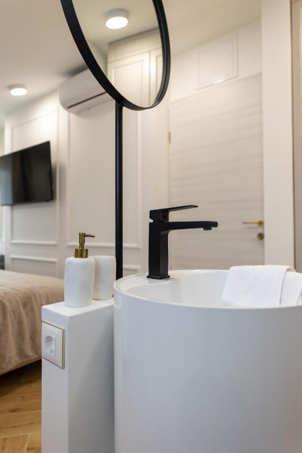 Palace Luxury Suites Сплит Экстерьер фото