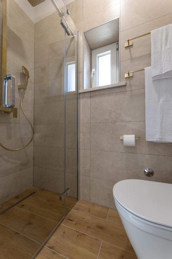 Palace Luxury Suites Сплит Экстерьер фото