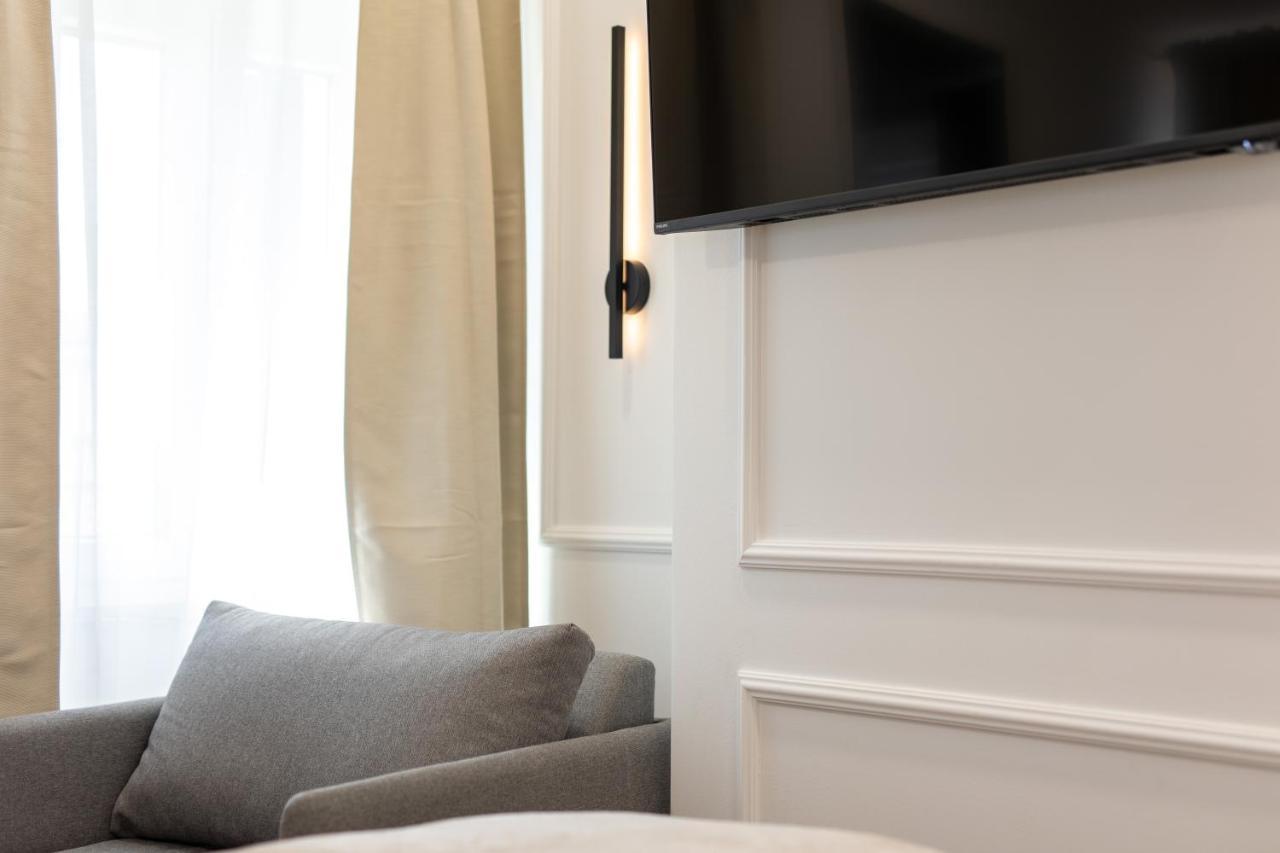Palace Luxury Suites Сплит Экстерьер фото