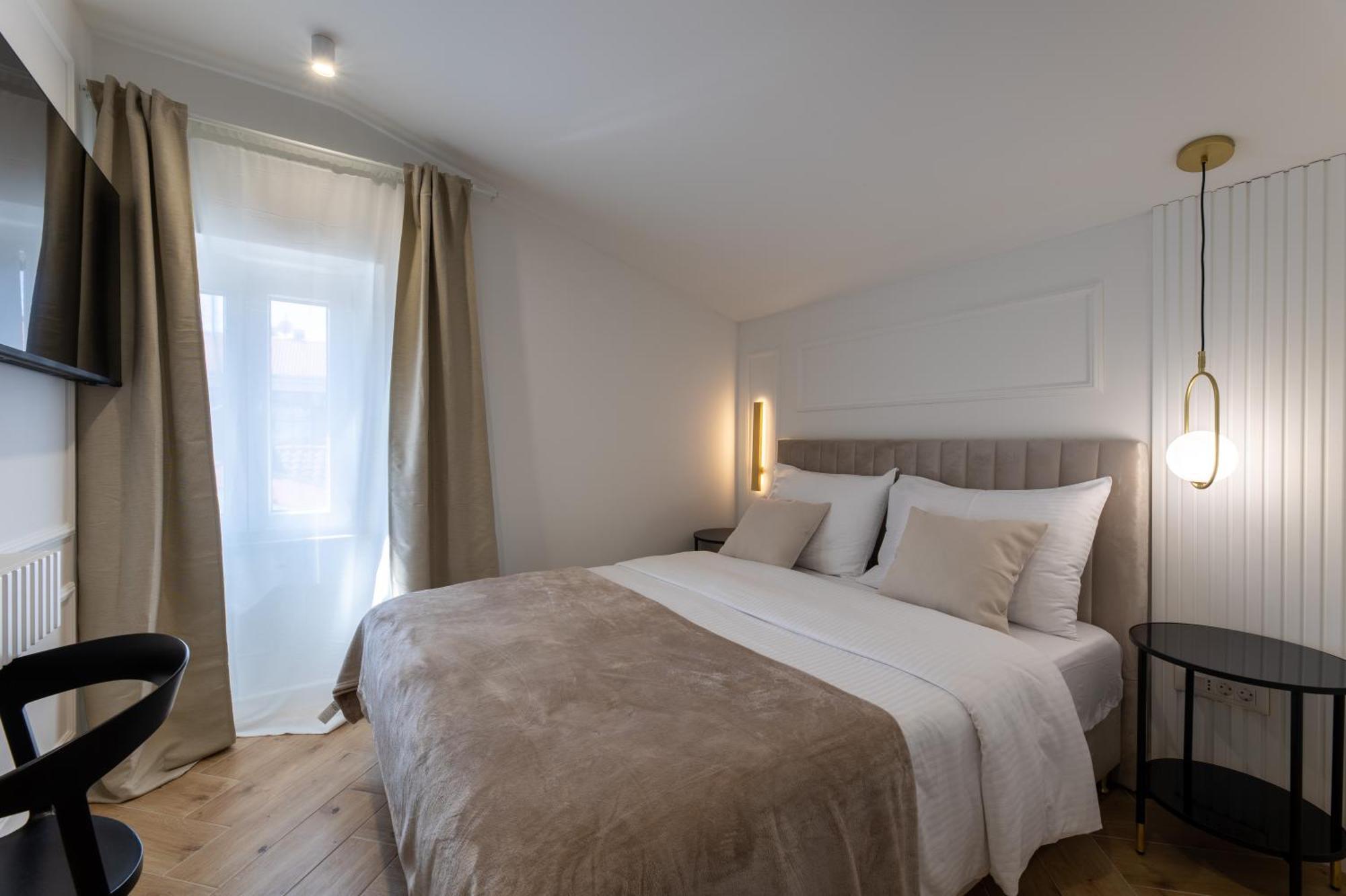 Palace Luxury Suites Сплит Экстерьер фото